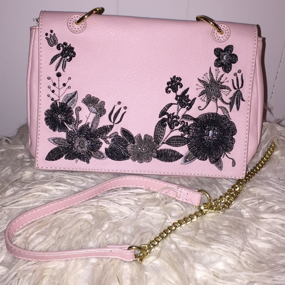 Flowered crossbody
